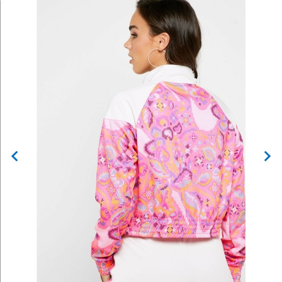 NWT - Nike Women's Sportswear Floral Printed Jacket 🧥 - Picture 6 of 9